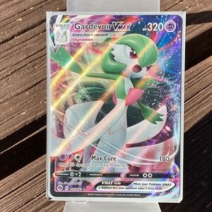 Gardevoir VMAX Pokemon Card Sword & Shield Evolving Skies‎ TCG w/ Sleeves